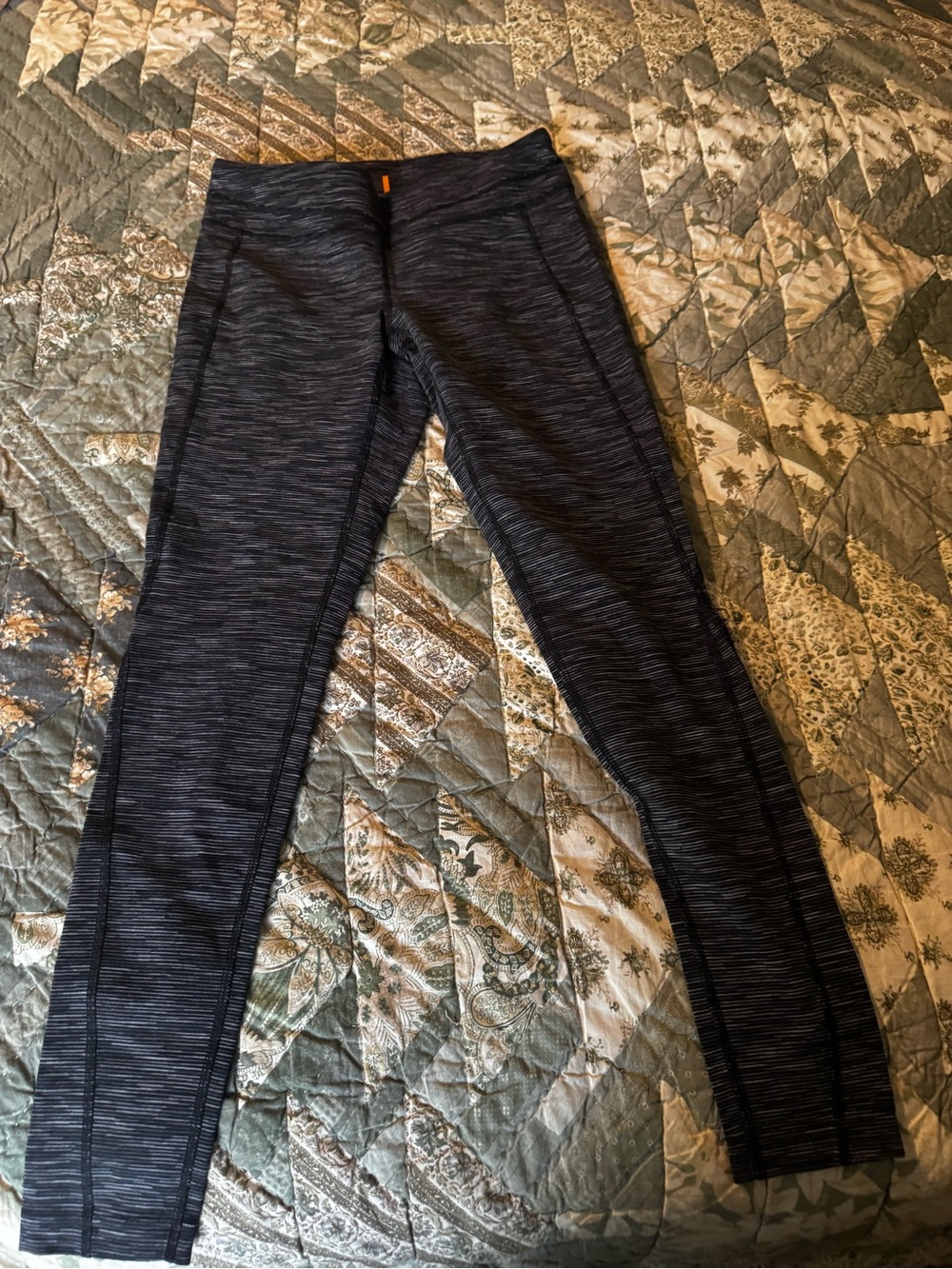 Source Unknown Black/Gray Space-Dye Leggings size small or medium
